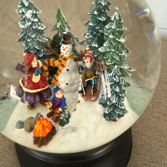 Balsam Hill Village Snowman Musical Snow Globe